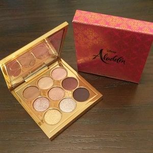 BNIB Aladdin x MAC Princess Jasmine Palette